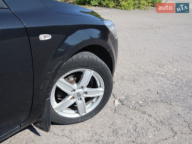 Універсал Kia Ceed 2010 в Богуславі