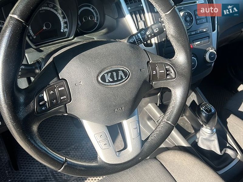 Универсал Kia Ceed 2009 в Николаеве