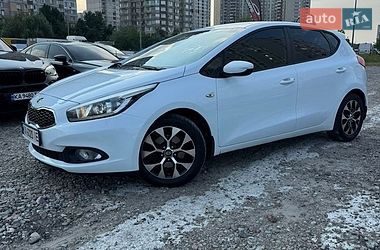Хетчбек Kia Ceed 2015 в Києві фото 7 Хетчбек Kia Ceed 2015 в Києві