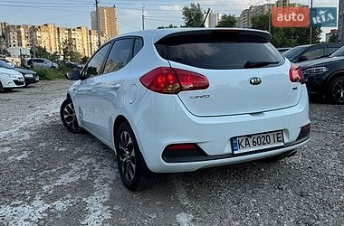 Хетчбек Kia Ceed 2015 в Києві фото 8 Хетчбек Kia Ceed 2015 в Києві