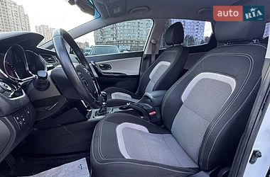 Хетчбек Kia Ceed 2015 в Києві фото 15 Хетчбек Kia Ceed 2015 в Києві