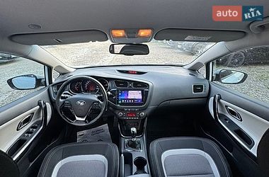 Хетчбек Kia Ceed 2015 в Києві фото 19 Хетчбек Kia Ceed 2015 в Києві