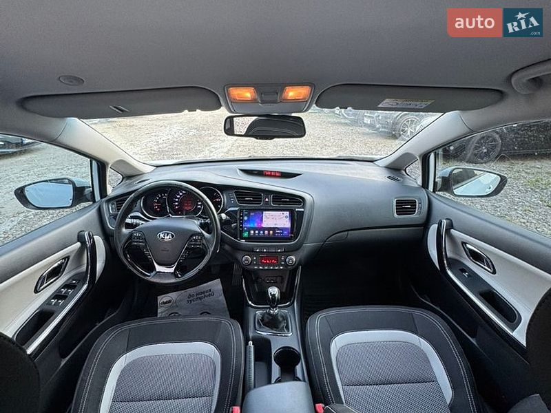 Хетчбек Kia Ceed 2015 в Києві фото 19 Хетчбек Kia Ceed 2015 в Києві