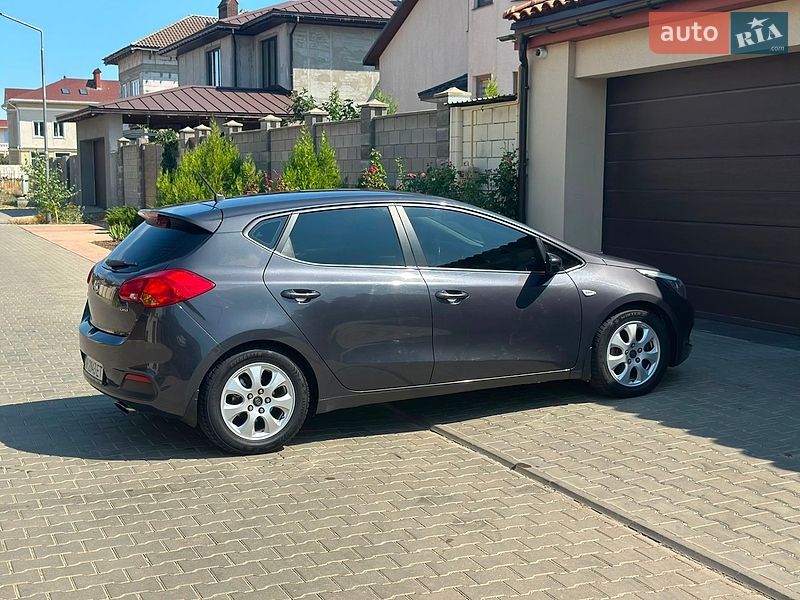 Хетчбек Kia Ceed 2014 в Одесі