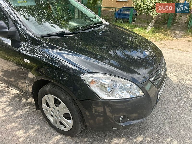 Універсал Kia Ceed 2009 в Старокостянтинові
