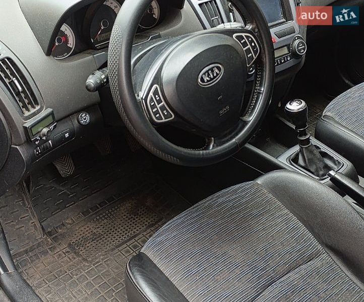 Универсал Kia Ceed 2008 в Кривом Роге