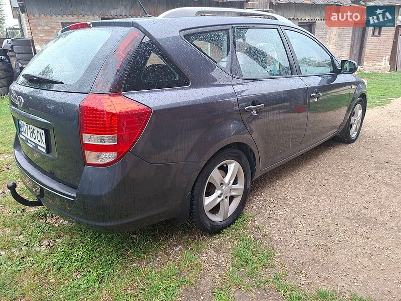 Універсал Kia Ceed 2012 в Тернополі