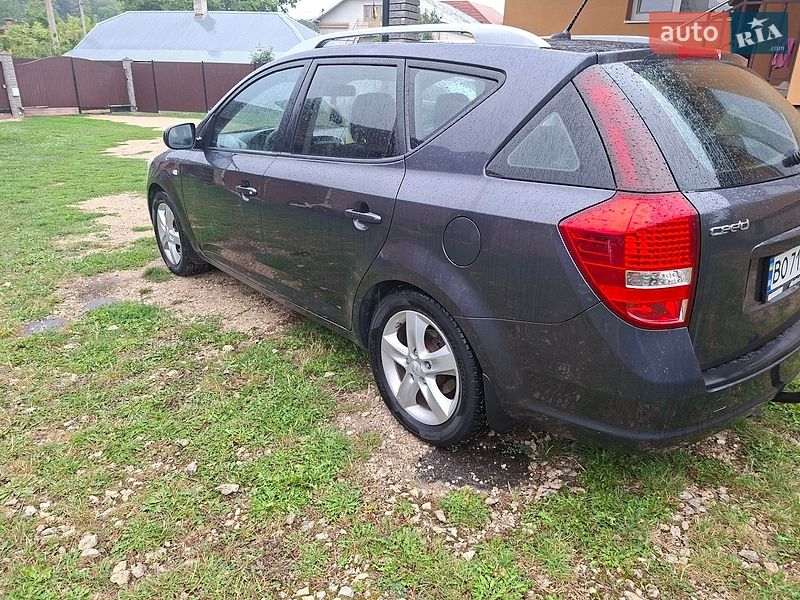 Універсал Kia Ceed 2012 в Тернополі