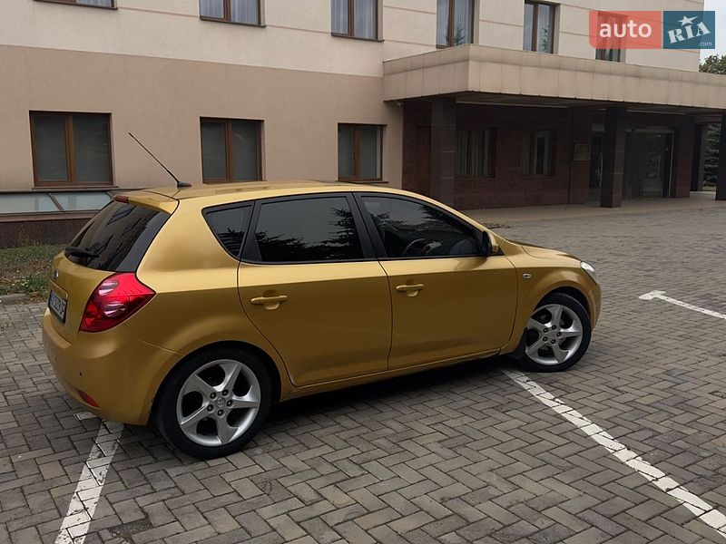 Хэтчбек Kia Ceed 2007 в Харькове