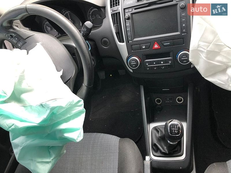 Универсал Kia Ceed 2009 в Киеве фото 9 Универсал Kia Ceed 2009 в Киеве
