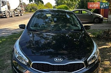 Хэтчбек Kia Ceed 2015 в Василькове