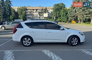 Универсал Kia Ceed 2012 в Черновцах
