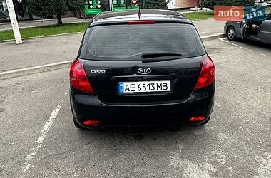 Хэтчбек Kia Ceed 2007 в Каменском