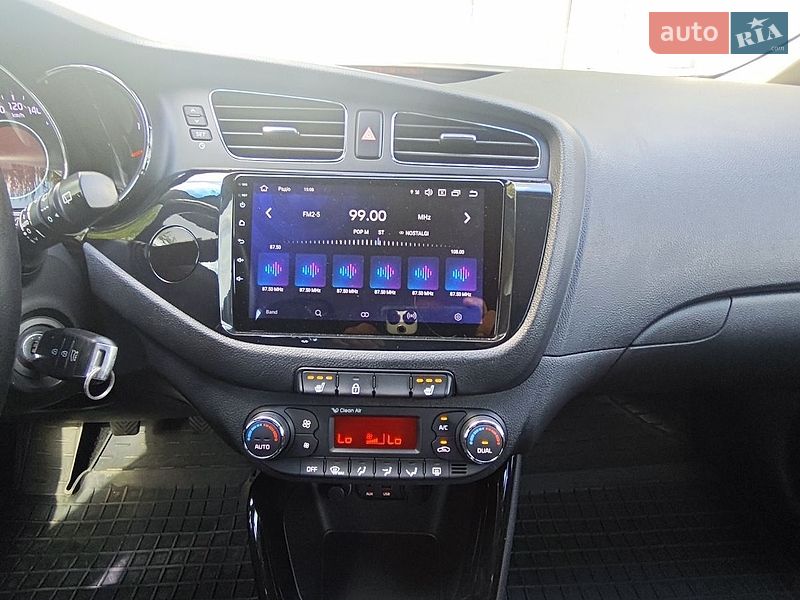 Хэтчбек Kia Ceed 2015 в Киеве