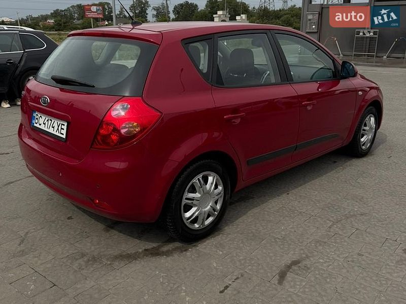 Хетчбек Kia Ceed 2007 в Львові