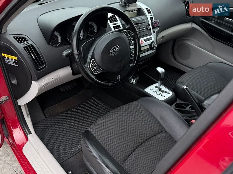 Хетчбек Kia Ceed 2007 в Львові