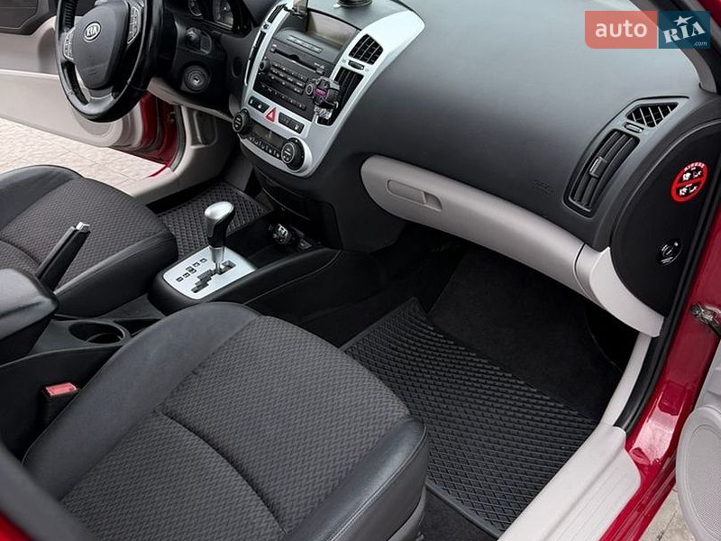 Хетчбек Kia Ceed 2007 в Львові