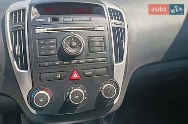 Хэтчбек Kia Ceed 2009 в Решетиловке
