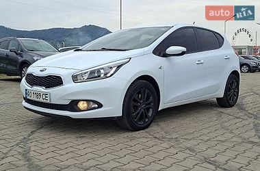 Хэтчбек Kia Ceed 2015 в Хусте