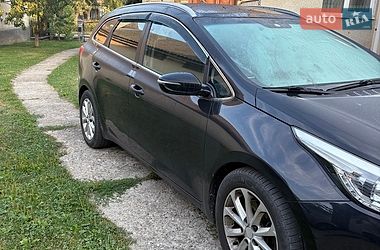 Универсал Kia Ceed 2013 в Ужгороде