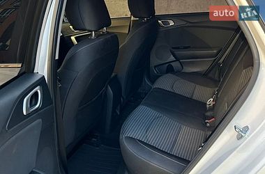 Хетчбек Kia Ceed 2023 в Києві