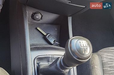 Хэтчбек Kia Ceed 2007 в Сарнах