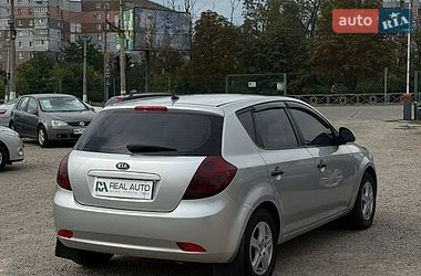 Хэтчбек Kia Ceed 2008 в Кропивницком