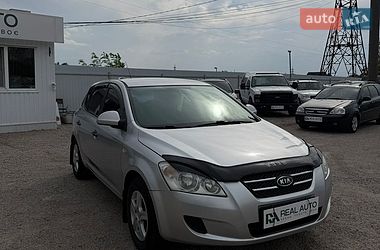 Хэтчбек Kia Ceed 2008 в Кропивницком