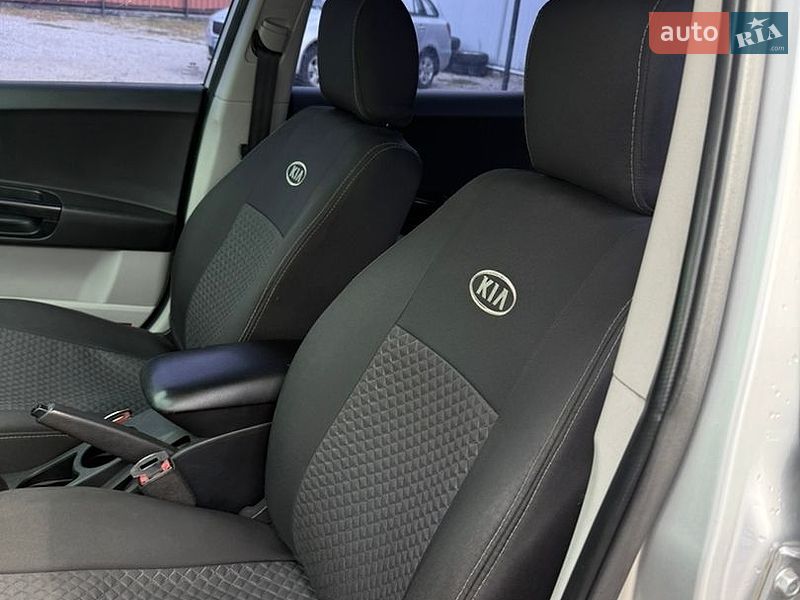 Хэтчбек Kia Ceed 2008 в Кропивницком
