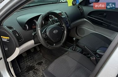 Хэтчбек Kia Ceed 2008 в Кропивницком