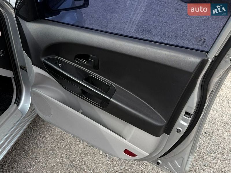 Хэтчбек Kia Ceed 2008 в Кропивницком