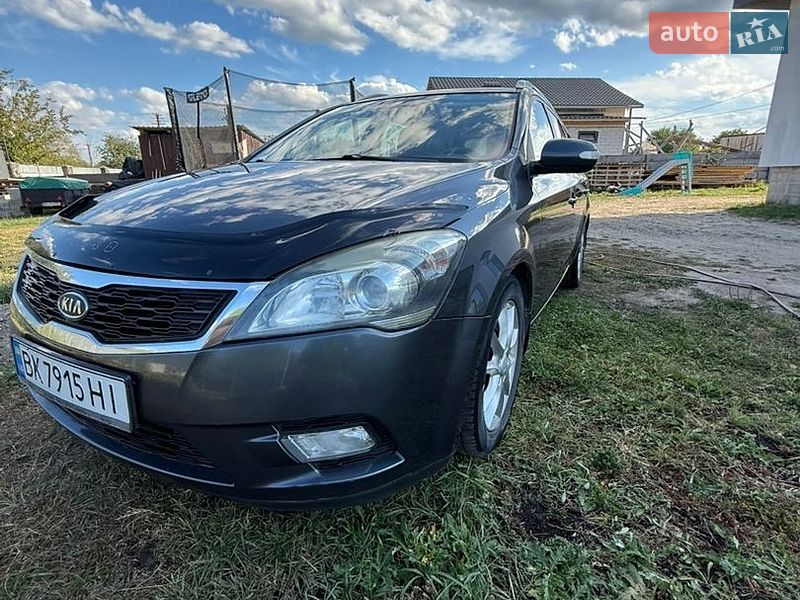 Kia Ceed 2011