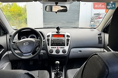 Хэтчбек Kia Ceed 2008 в Ужгороде