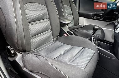 Хэтчбек Kia Ceed 2008 в Ужгороде