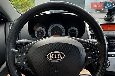 Хэтчбек Kia Ceed 2008 в Ужгороде