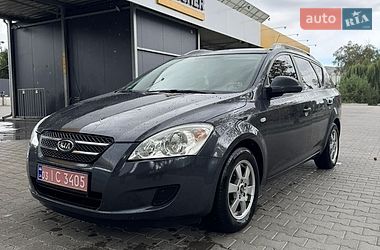 Универсал Kia Ceed 2008 в Луцке