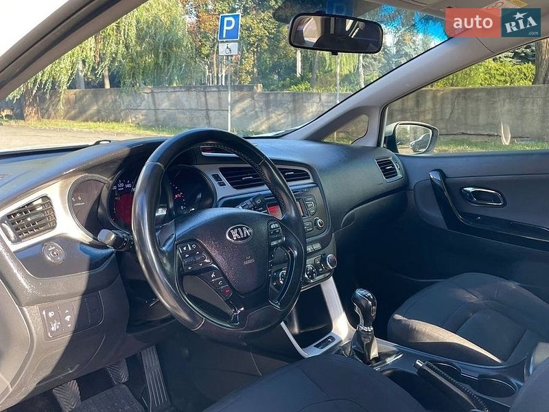 Универсал Kia Ceed 2014 в Кривом Роге