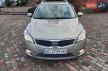 Универсал Kia Ceed 2012 в Нововолынске
