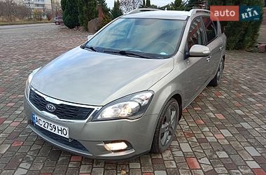 Універсал Kia Ceed 2012 в Нововолинську