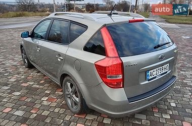 Универсал Kia Ceed 2012 в Нововолынске