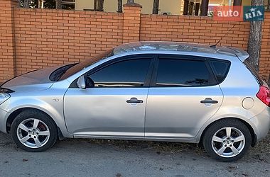 Хэтчбек Kia Ceed 2008 в Одессе