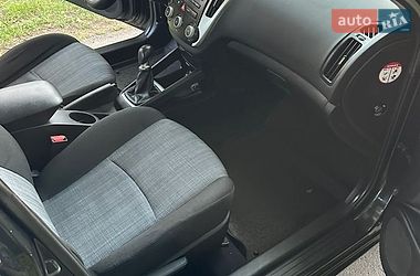 Хетчбек Kia Ceed 2010 в Івано-Франківську фото 13 Хетчбек Kia Ceed 2010 в Івано-Франківську
