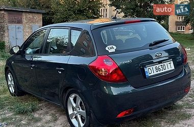 Хэтчбек Kia Ceed 2009 в Нововолынске