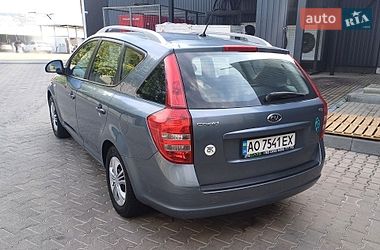 Универсал Kia Ceed 2009 в Ужгороде