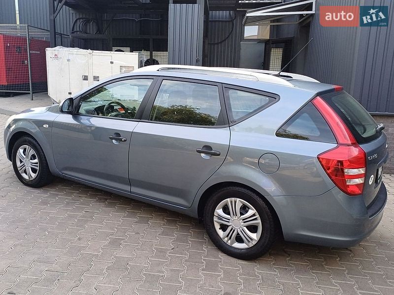 Универсал Kia Ceed 2009 в Ужгороде