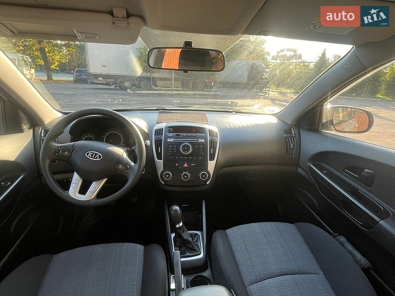 Універсал Kia Ceed 2011 в Луцьку
