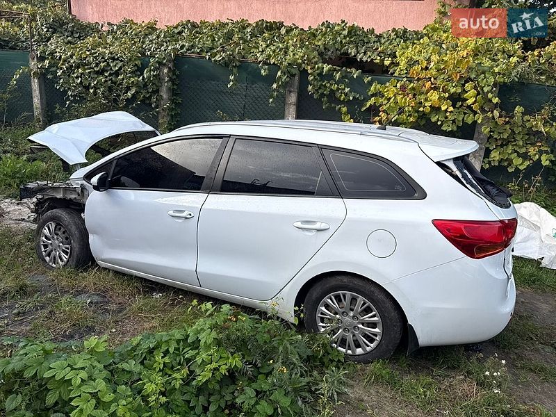Универсал Kia Ceed 2015 в Львове
