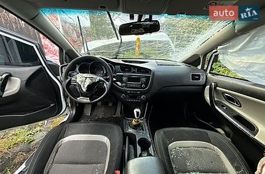 Универсал Kia Ceed 2015 в Львове