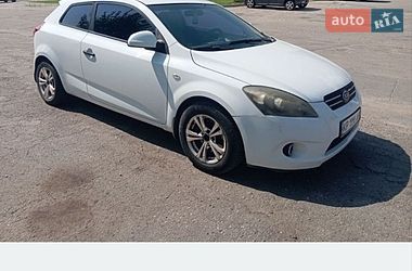 Хетчбек Kia Ceed 2008 в Запоріжжі фото Хетчбек Kia Ceed 2008 в Запоріжжі