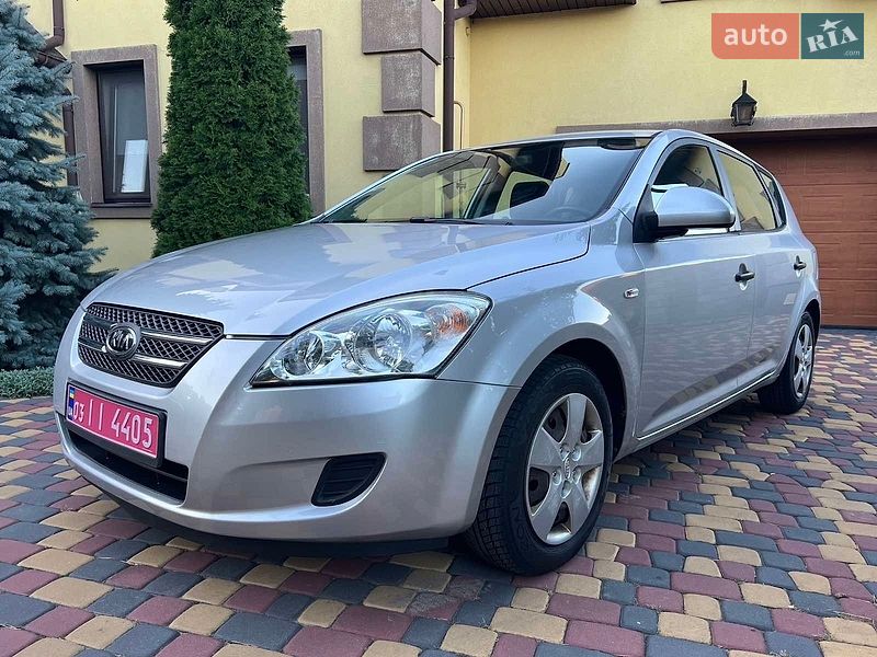 Хетчбек Kia Ceed 2008 в Луцьку фото 3 Хетчбек Kia Ceed 2008 в Луцьку